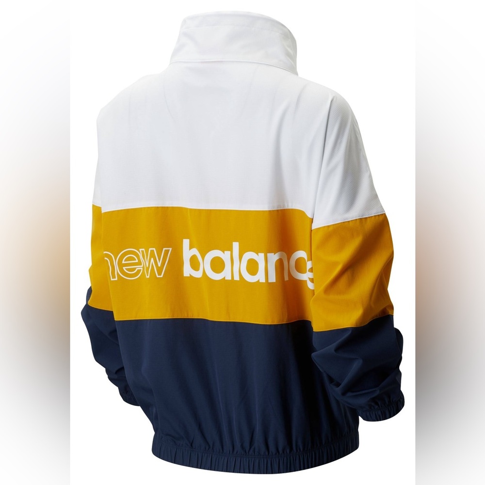 New Balance Jacket Women’s Size Small Long Sleeve Full Zip WJ01501 Windbreaker.
